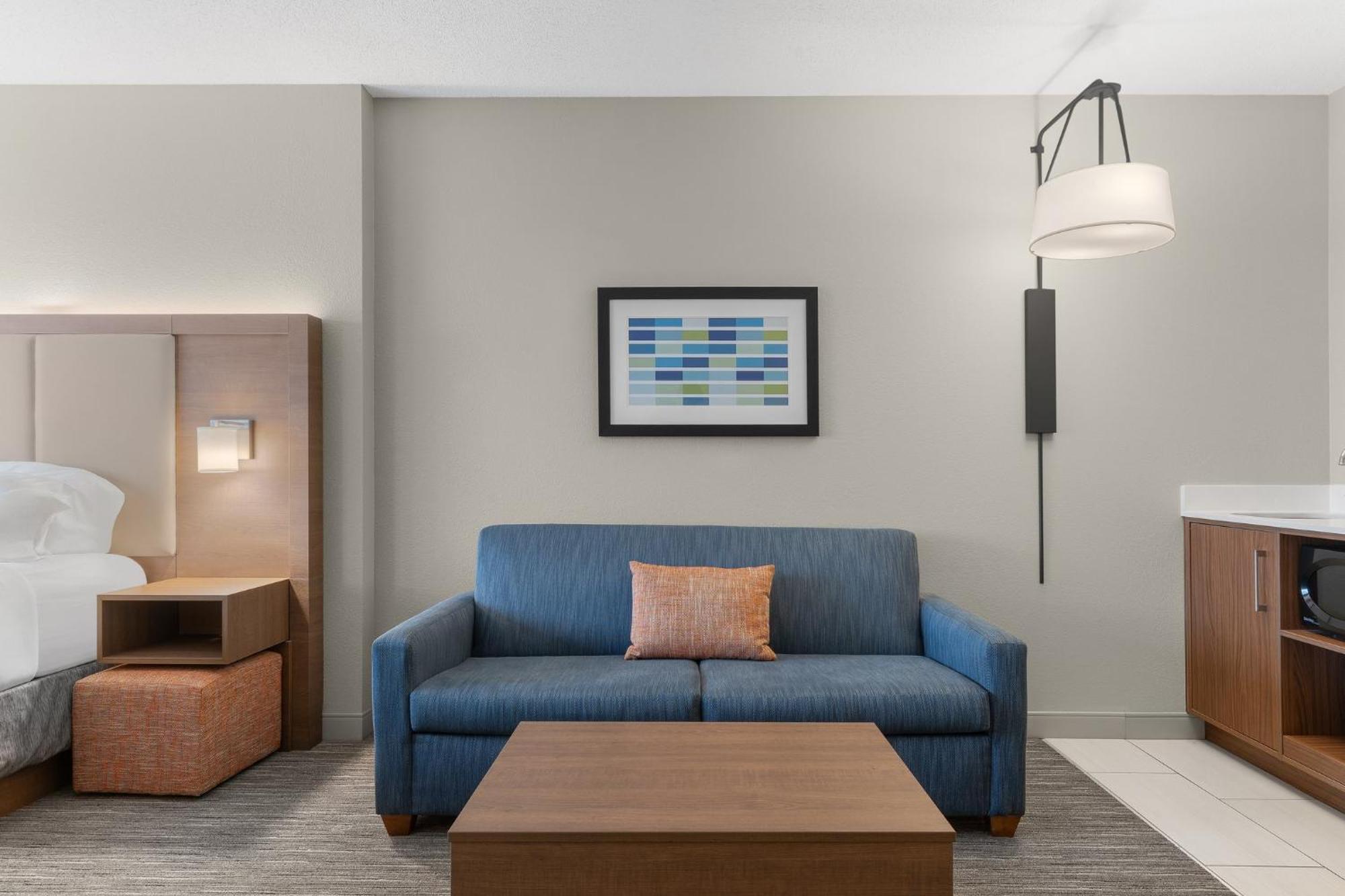Holiday Inn Express Hotel & Suites Coralville By Ihg Eksteriør billede