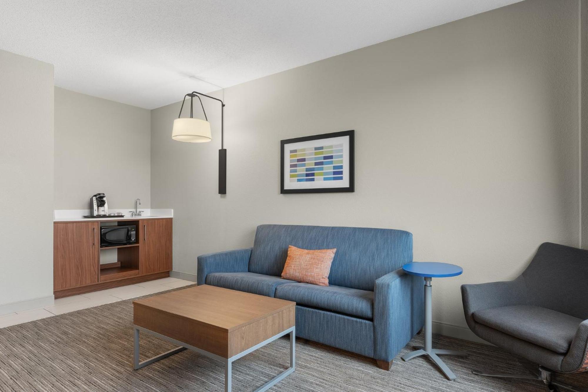 Holiday Inn Express Hotel & Suites Coralville By Ihg Eksteriør billede