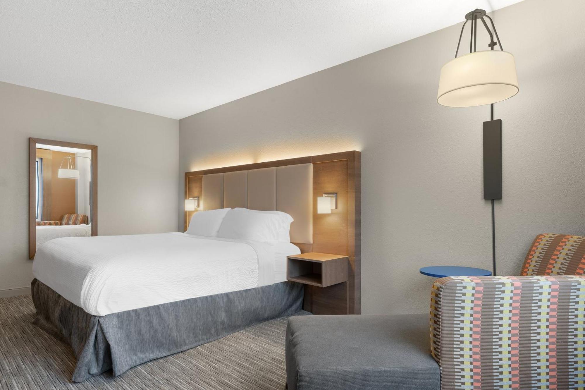 Holiday Inn Express Hotel & Suites Coralville By Ihg Eksteriør billede