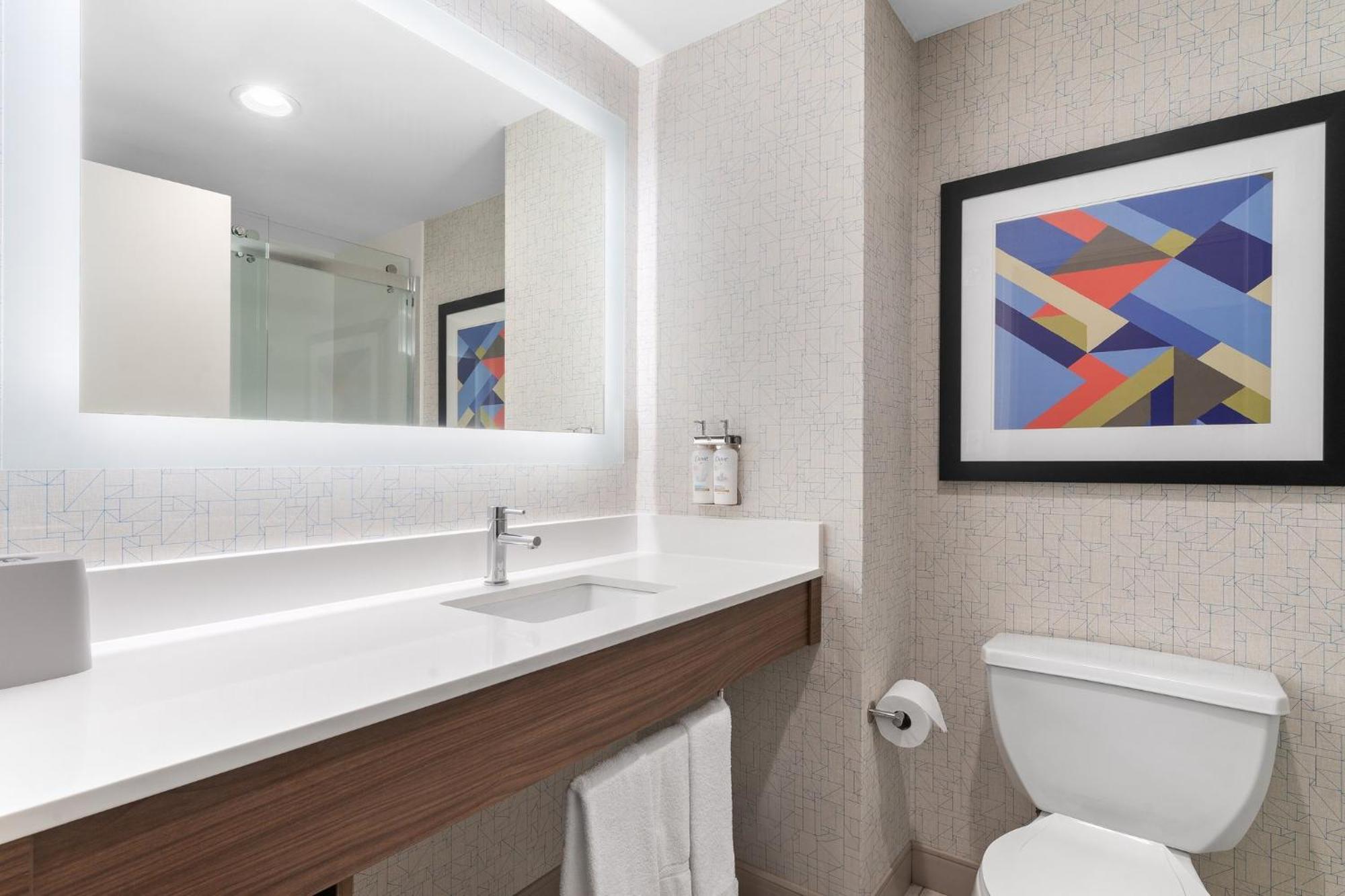 Holiday Inn Express Hotel & Suites Coralville By Ihg Eksteriør billede